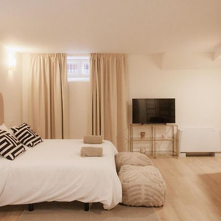 Apartamentos Cervantes Badajoz Bagian luar foto