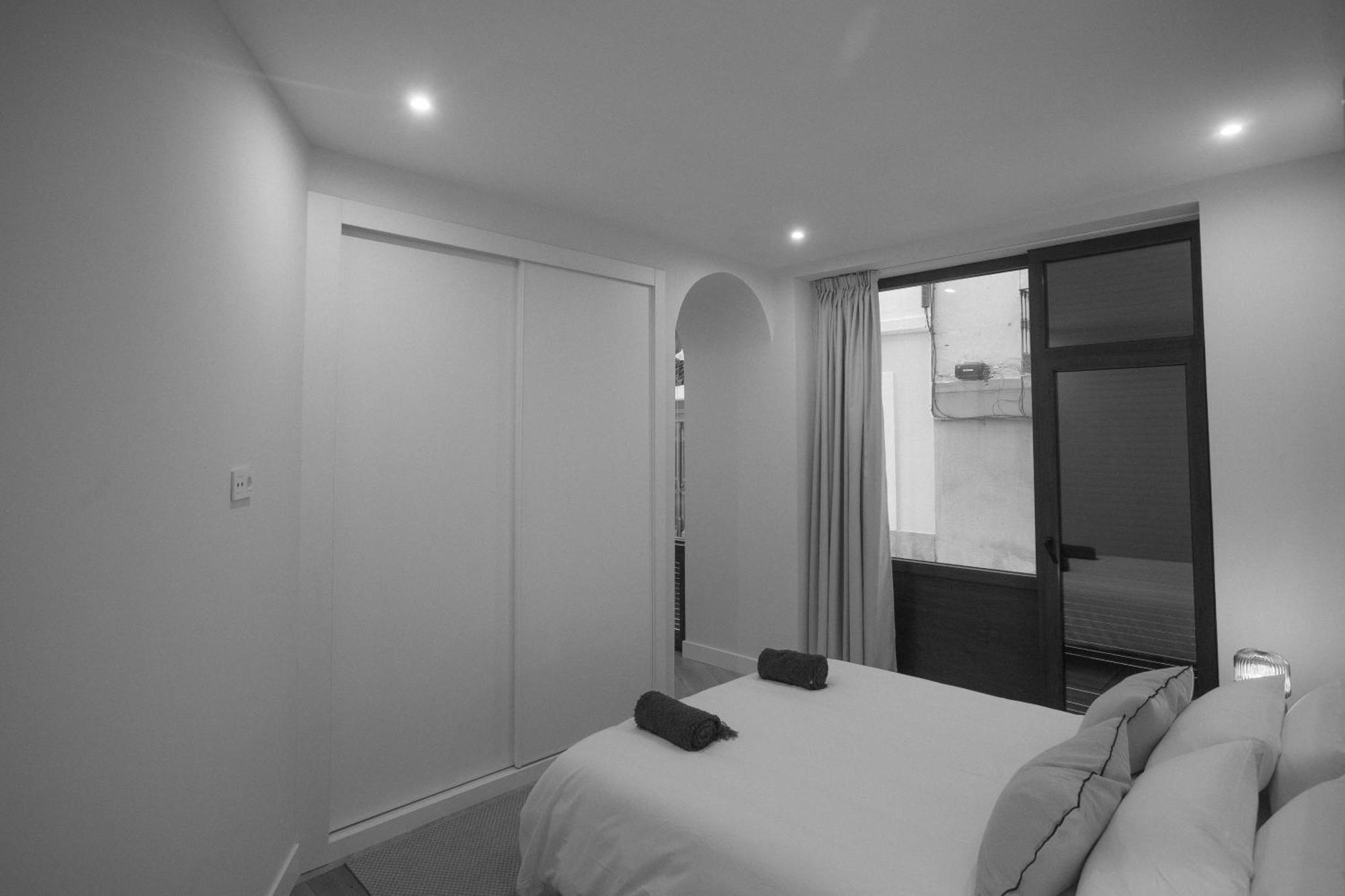 Apartamentos Cervantes Badajoz Bagian luar foto