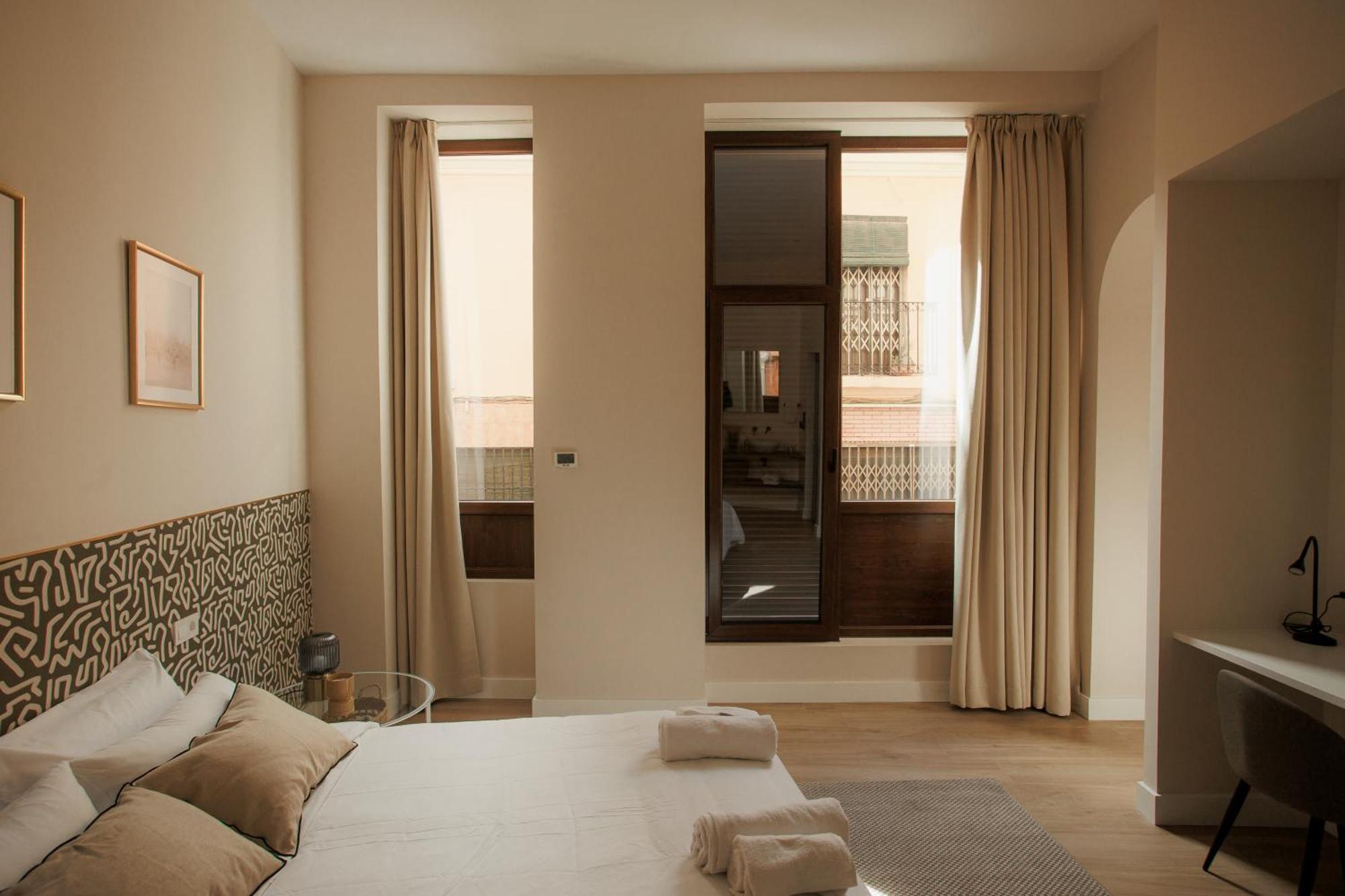 Apartamentos Cervantes Badajoz Bagian luar foto