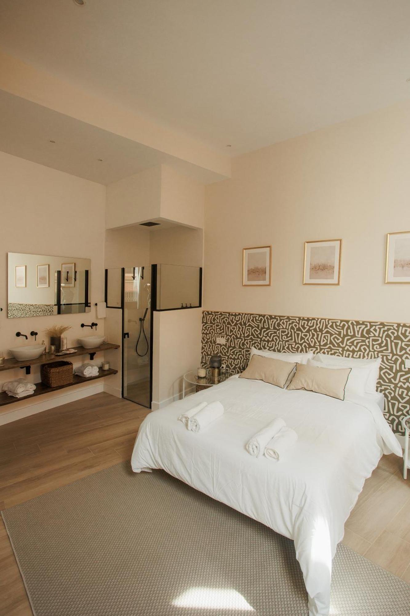 Apartamentos Cervantes Badajoz Bagian luar foto