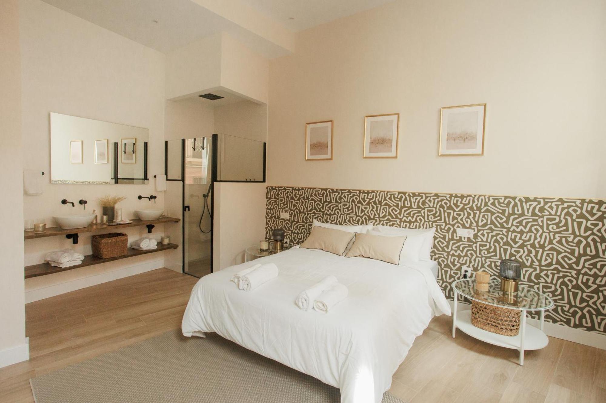 Apartamentos Cervantes Badajoz Bagian luar foto